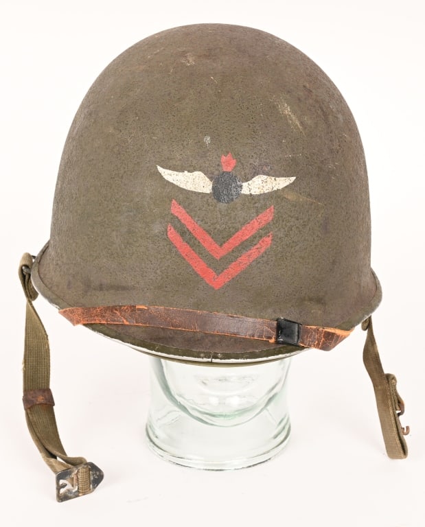 WWII US ARMY AIR CORPS PAINTED ORDNANCE M1 HELMET (1 of 6)