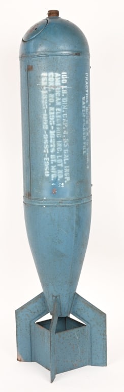 WWII US ARMY PRACTICE M38A2 BOMB 100 LB. INERT WW2: WWII US Navy practice bomb measuring 4 feet tall. The bomb dated 1941 still retaining the original blue paint. Excellent