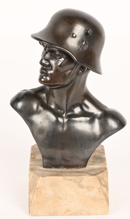 WWII NAZI GERMAN HEROIC BUST OF HEER SOLDIER WW2 (1 of 5)