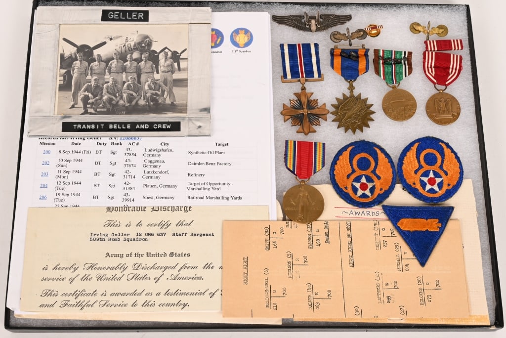 WWII US ARMY AIR CORPS 8TH AIR FORCE MEDAL LOT WW2 (1 of 8)