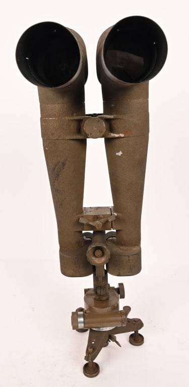 WWII JAPANESE NIKKO 15X4° TRENCH BINOCULARS WW2: WWII Imperial Japanese Army Nikko 15x4° Periscope Trench Binoculars. The optics are serial numbered 828 with crystal clear optics and lens covers. Minor finish loss. Excellent.