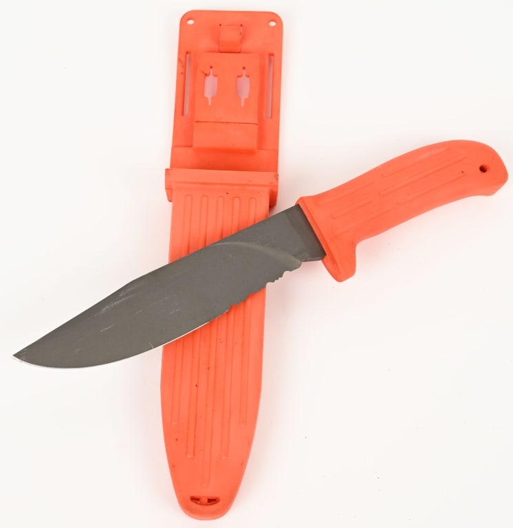 COAST GUARD MISSON KNIVES HIGH VISIBILITY PROTOTYP (1 of 4)