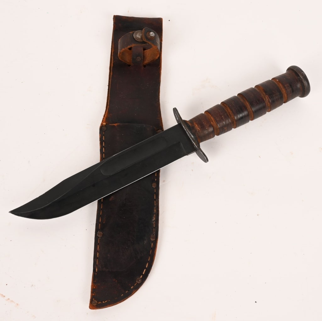 WWII CAMILLUS USMC MK2 FIGHTING KNIFE MARINE CORPS (1 of 4)