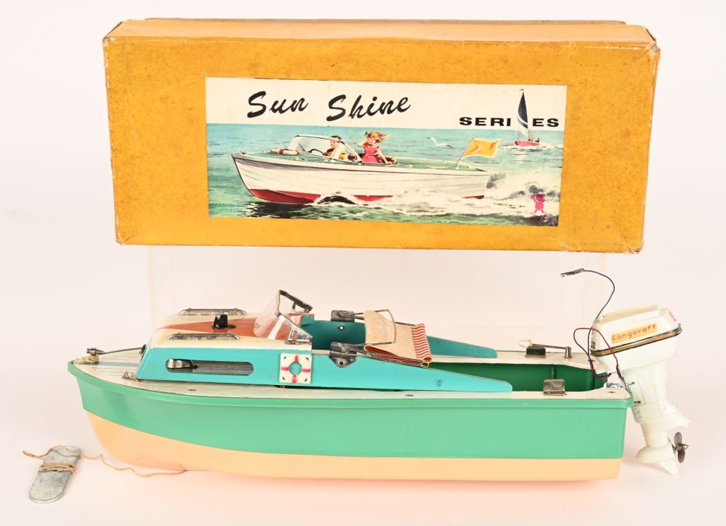 JAPAN BATTERY OP SUN SHINE BOAT & MOTOR w/ BOX (1 of 9)