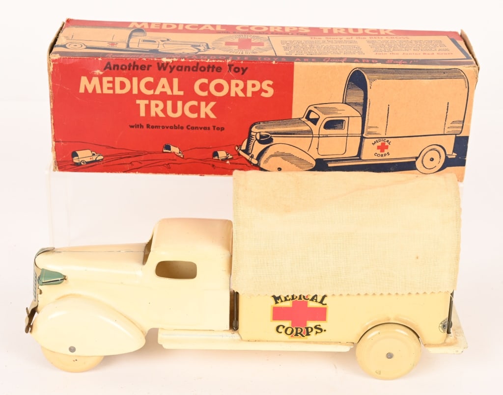 WYANDOTTE MEDICAL CORPS TRUCK w/ BOX (1 of 8)