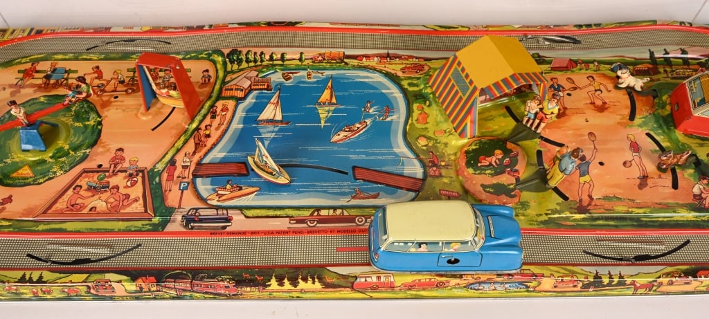 TECHNOFIX WINDUP CAMPING w/ BOX - 3