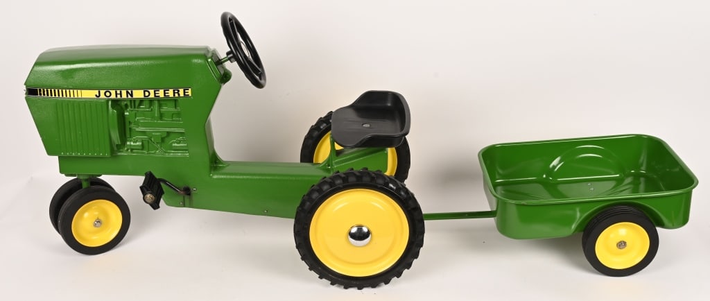 JOHN DEERE PEDAL TRACTOR & WAGON (1 of 7)