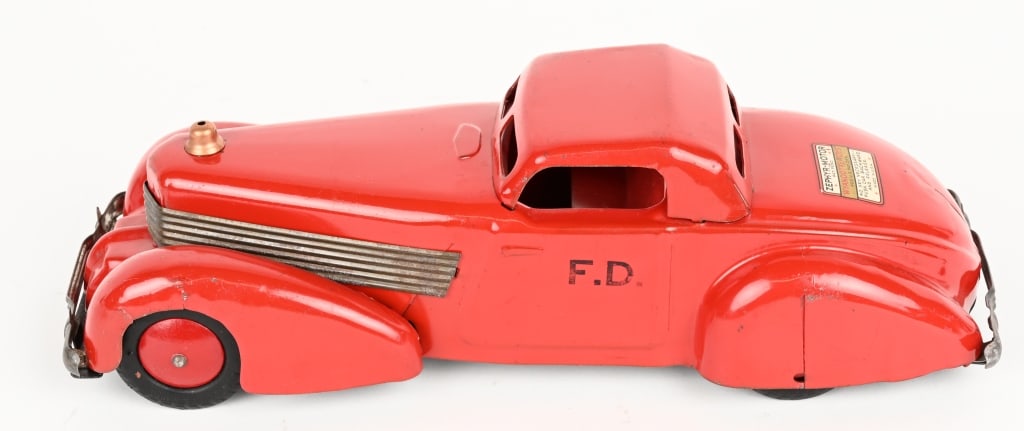 WYANDOTTE CORD FIRE CHIEF CAR w/ ZEPHYR MOTOR (1 of 5)