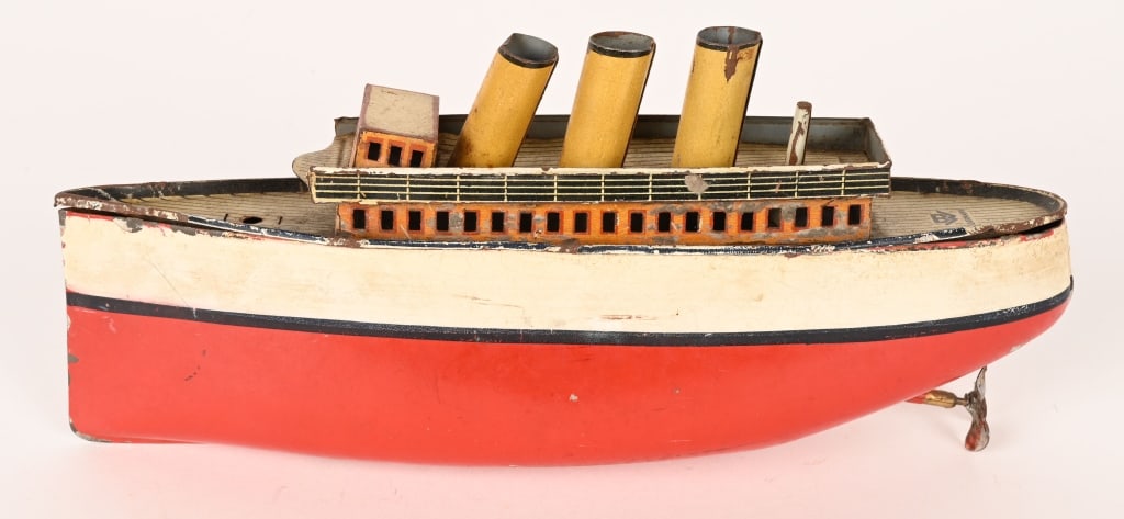 BING TIN WINDUP OCEANLINER (1 of 5)