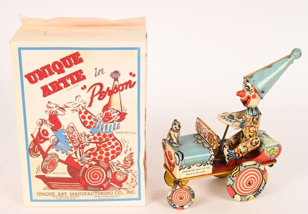 UNIQUE ART TIN WINDUP ARTIE THE CLOWN CAR (1 of 5)