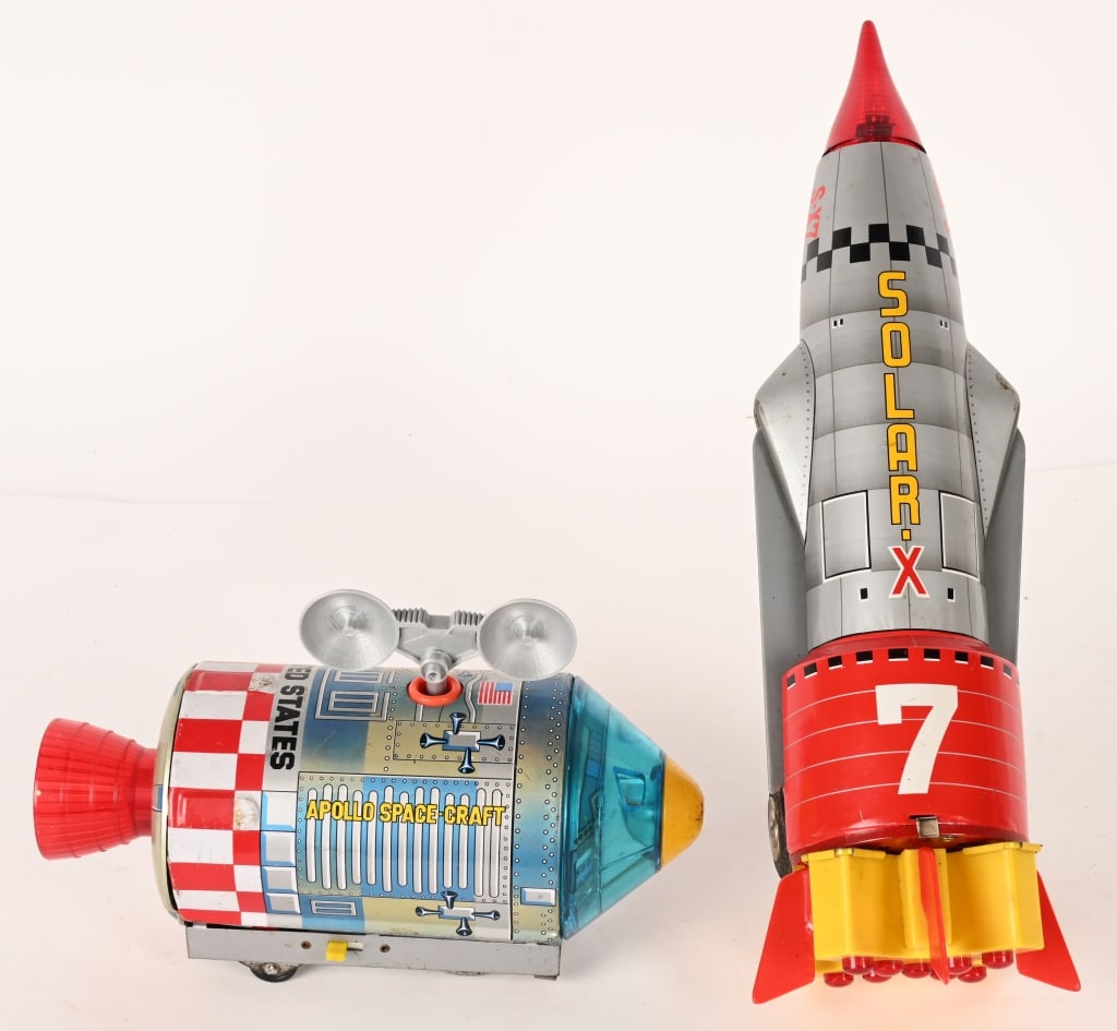 2- JAPAN BATTERY OP SPACE TOYS (1 of 10)