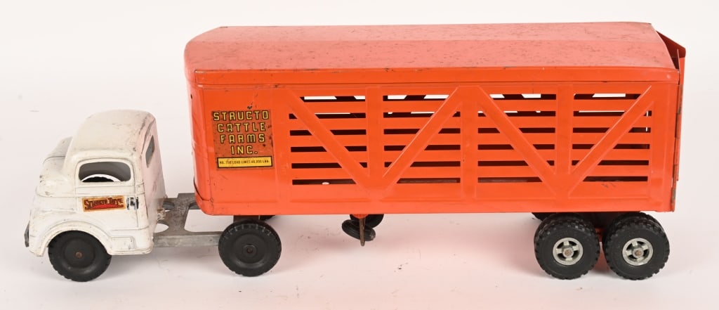 STRUCTO CATTLE FARM SEMI TRUCK (1 of 5)