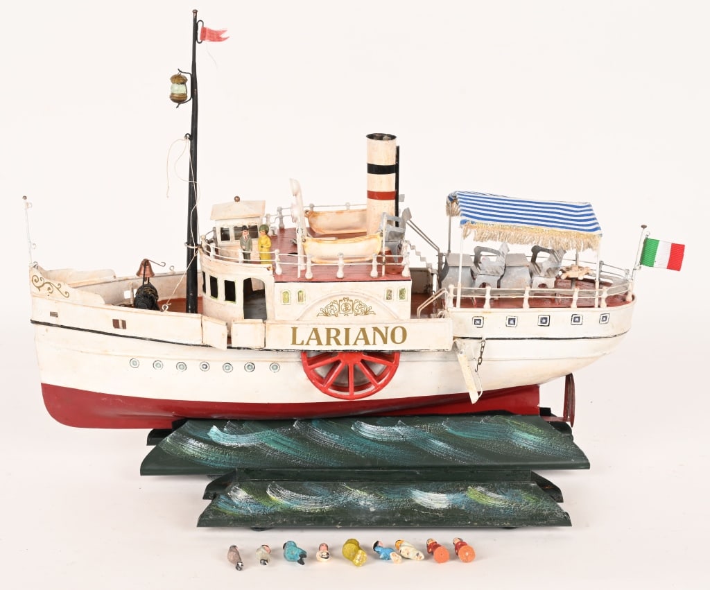 CONTEMPORARY MARKLIN STYLE COCKWORK BOAT (1 of 9)