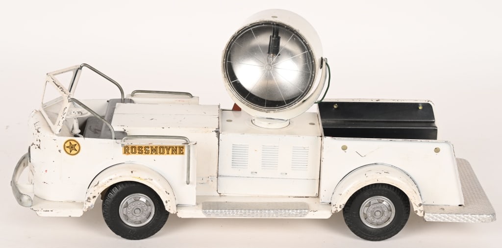 DOEPKE ROSSMOYNE SEARCHLIGHT TRUCK: All original with some normal wear. 18" Very Good-Excellent