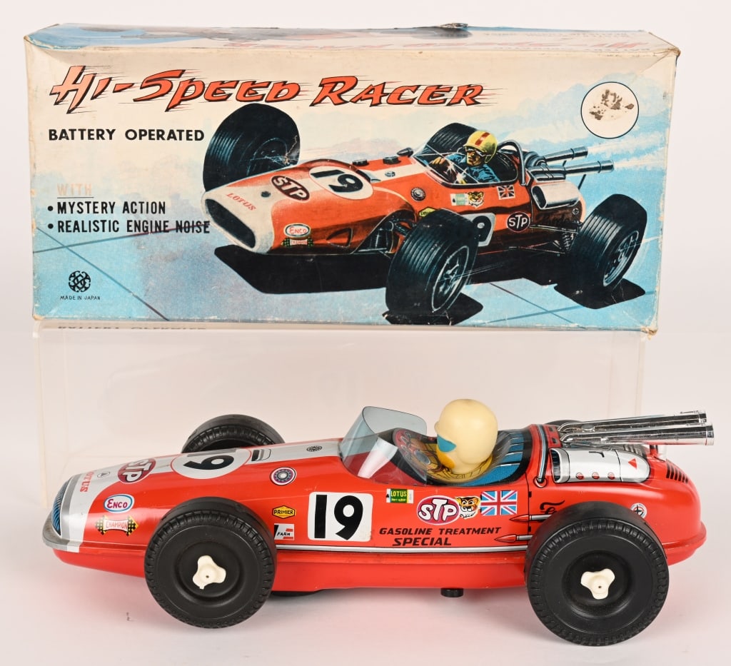 JAPAN BATTERY OP HIGH SPEED RACER w/ BOX (1 of 9)