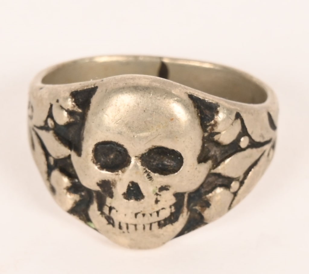 WWII NAZI GERMAN WAFFEN SS SKULL SILVER RING WW2 (1 of 5)