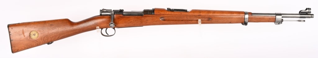 SWEDISH HUSQVARNA M38 MAUSER SHORT RIFLE (1 of 15)