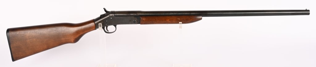NEW ENGLAND FIREARMS PARDNER MODEL SB1 20 GA.: SERIAL NUMBER: NA124004 BARREL: 25 1/2" CALIBER: 20 GA. 3" CHAMBER. MANUFACTURED: 1980s Modified Choke. New England Arms Pardoner 20. Features case hardened receiver, smooth wood stock, serrated black