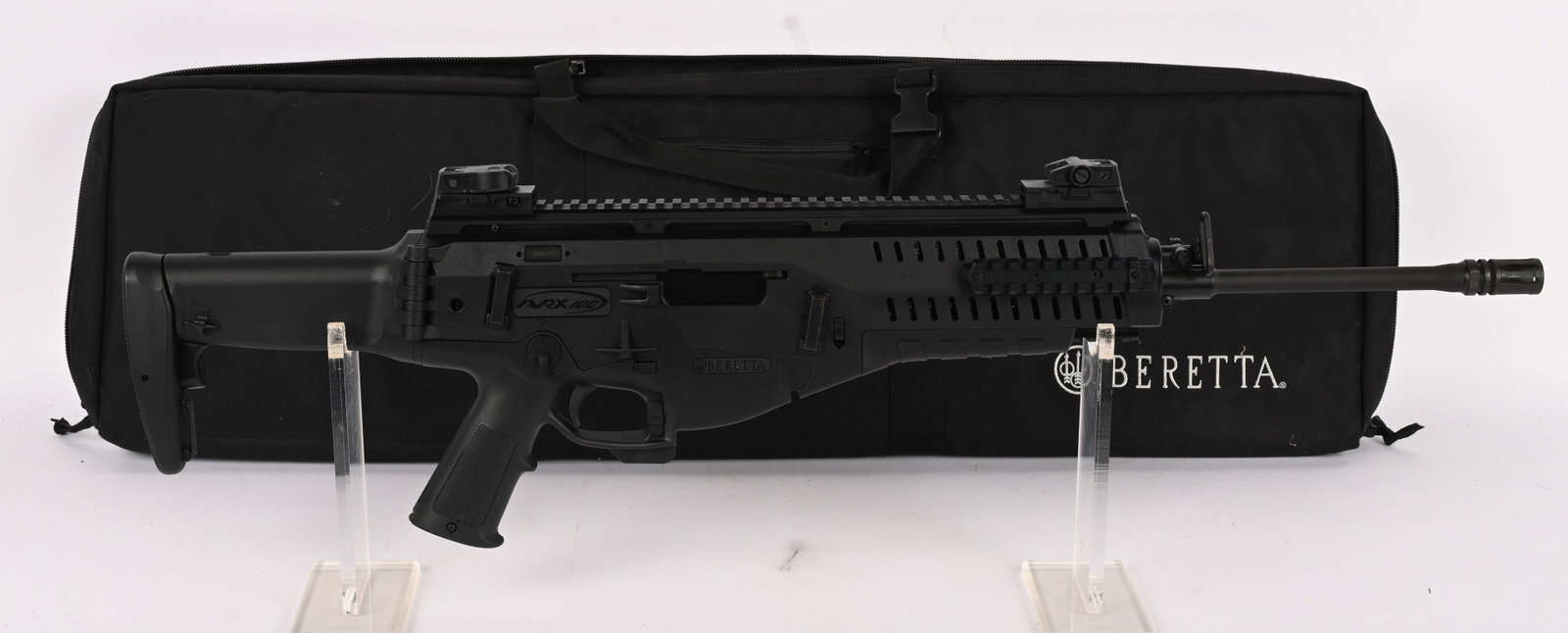 BERETTA ARX-100 SEMI AUTO RIFLE .223 REM/5.56: SERIAL NUMBER: SX07949. BARREL: 16 1/2". CALIBER: .223 REM / 5.56 NATO. MANUFACTURED: 2010's. Factory barrel with "1/7" twist rate. A2 flash hider., polymer chassis with flat top upper, factory flip