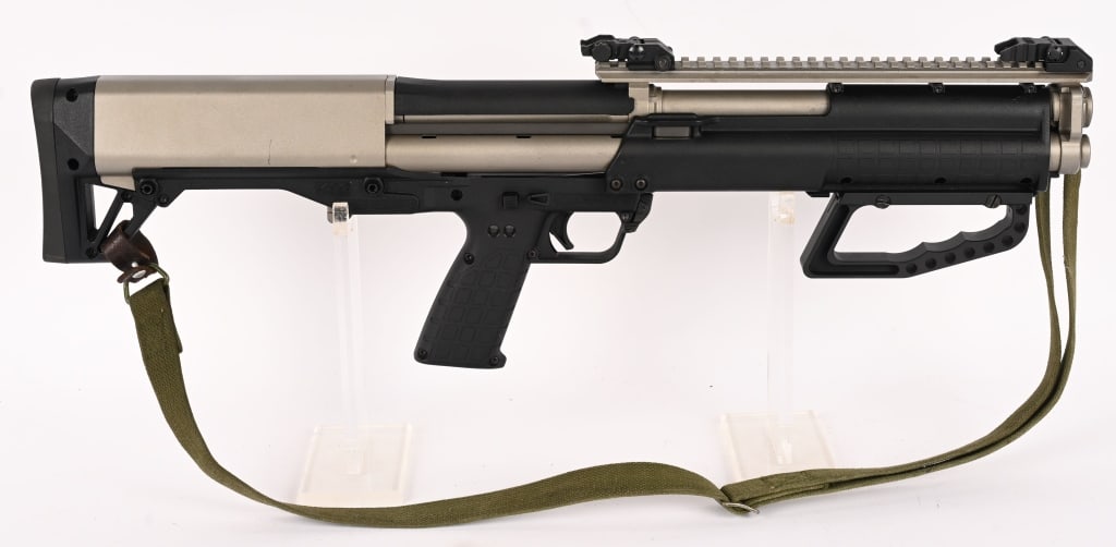 KELTEC KSG 12 GAUGE BULLPUP SEMI AUTO SHOTGUN (1 of 5)