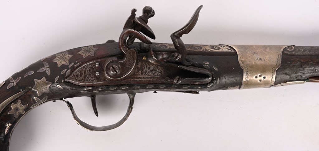 LARGE SILVER MOUNTED FLINTLOCK PISTOL - 2