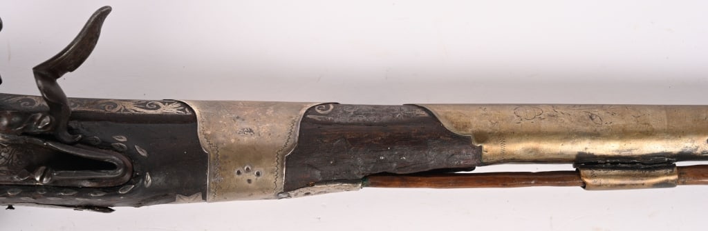 LARGE SILVER MOUNTED FLINTLOCK PISTOL - 4