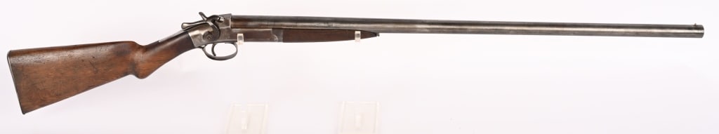 FOREHAND & WADSWORTH SIDE HAMMER SHOTGUN 12 GA.: SERIAL NUMBER: 19150 BARREL: 32" CALIBER: 12 GA. 2 /3/4" CHAMBER MANUFACTURED: 1871 - 1890 Forehand and Wadsworth with sidehammer single barrel 12 gauge shotgun. 32" barrel marked "-FINE STEEL-". Barr