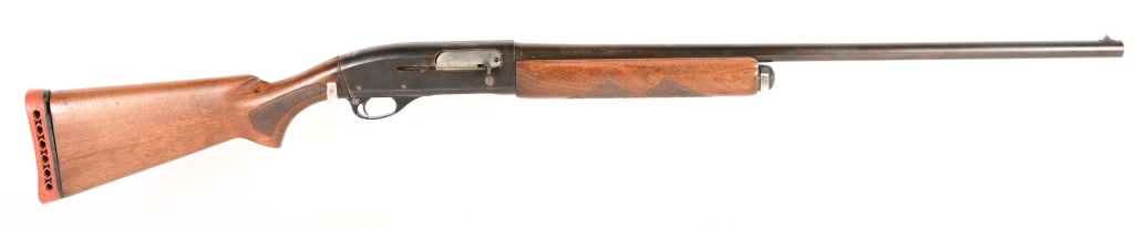 REMINGTON SPORTSMAN MODEL 48 SHOTGUN 12 GAUGE: SERIAL NUMBER: 306119. BARREL: 28". GAUGE: 12 GA. CHOKE: MOD. CHAMBER: 2 3/4". LOP: 15. Features include checkered wood tocks with waffle rubber recoil pad, blued metal and brass bead front sight.