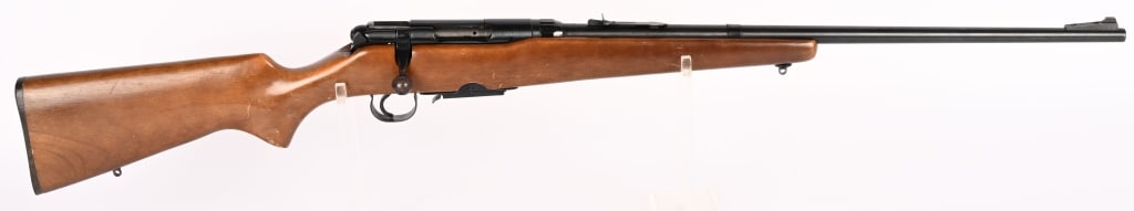 SAVAGE ARMS SPRINGFIELD MODEL 840 BOLT RIFLE: SERIAL NUMBER: 253217. BARREL: 24". CALIBER: .222 REM. The Savage/Springfield model 840 features a blued finish, birch wood stock, dual claw extractors, fixed blade front sight and adjustable leaf