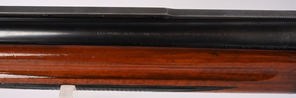 BROWNING LIGHT TWELVE SEMI AUTOMATIC SHOTGUN - 10