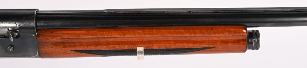 BROWNING LIGHT TWELVE SEMI AUTOMATIC SHOTGUN - 4