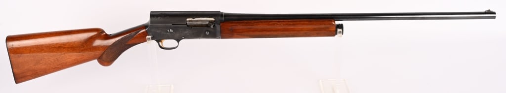 BROWNING AUTO 5 TWENTY SEMI AUTO SHOTGUN: SERIAL NUMBER: 1Z48340. BARREL: 25 ½". GAUGE: 20 GA. CHOKE: FULL. CHAMBERS: 2 ¾". LOP: 14 1/2". DAC: 1 ½". DAH: 2 ¼". MANUFACTURED: 1960. The Browning A5 20 gauge shotgun is a semi
