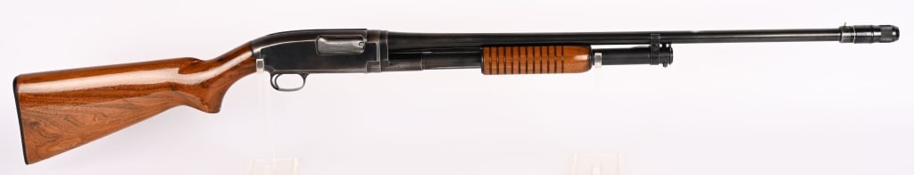 1951 WINCHESTER MODEL 12 SLIDE ACTION SHOTGUN (1 of 15)