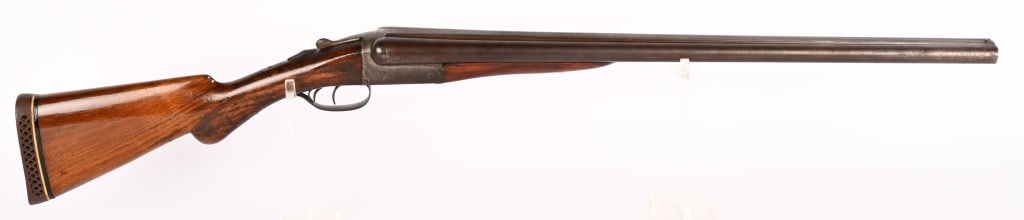 REMINGTON 1894 SXS 12 GAUGE SHOTGUN: SERIAL NUMBER: 120102. BARREL: 26". GAUGE: 12 GA. CHOKE: MOD. CHAMBER: 2 3/4". LOP: 13 1/4". MANUFACTURED: circa 1902. This grade A shotgun features fine damascus barrels with extractors, hardwood