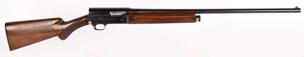 1977 BELGIAN FN BROWNING A5 16 GAUGE SHOTGUN: SERIAL NUMBER: R78145. BARREL: 27 1/2". GAUGE: 16 GA. CHOKE: MOD. CHAMBER: 2 3/4". LOP: 14 1/2". DAC: 1 3/4". DAH: 2 1/2". MANUFACTURED: 1977. Made in Belgium by FN, this A5 features all steel constru