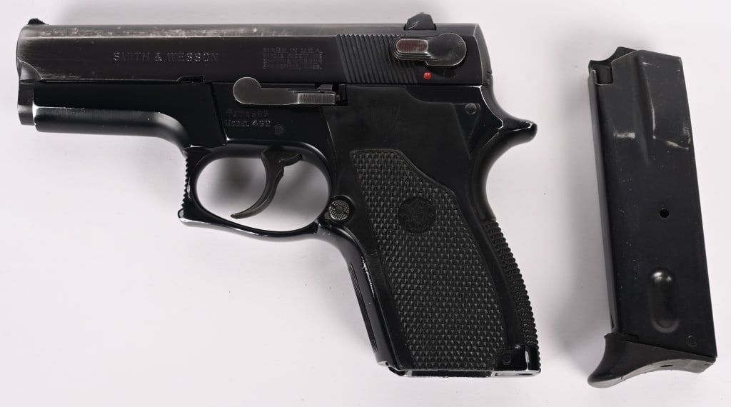 SMITH & WESSON MODEL 469 SEMI AUTO 9MM PISTOL (1 of 5)