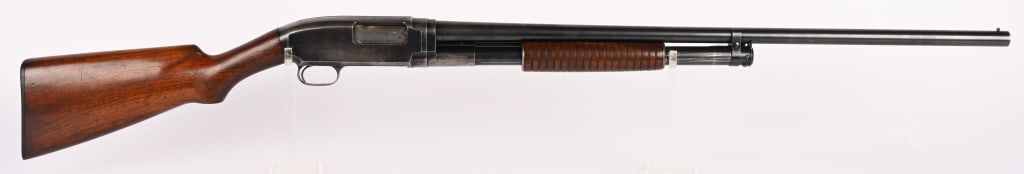 1930 WINCHESTER MODEL 12 SLIDE ACTION SHOTGUN (1 of 12)