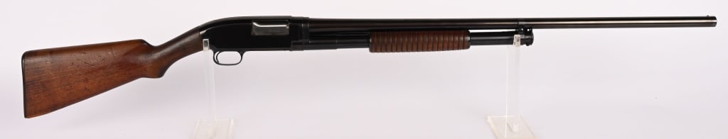 1923 WINCHESTER MODEL 12 SLIDE ACTION SHOTGUN (1 of 12)