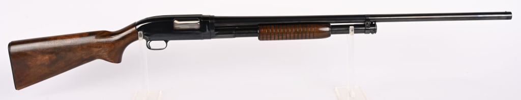 1954 WINCHESTER MODEL 12 SLIDE ACTION SHOTGUN (1 of 11)