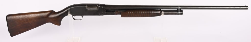 1958 WINCHESTER MODEL 12 SLIDE ACTION SHOTGUN (1 of 11)