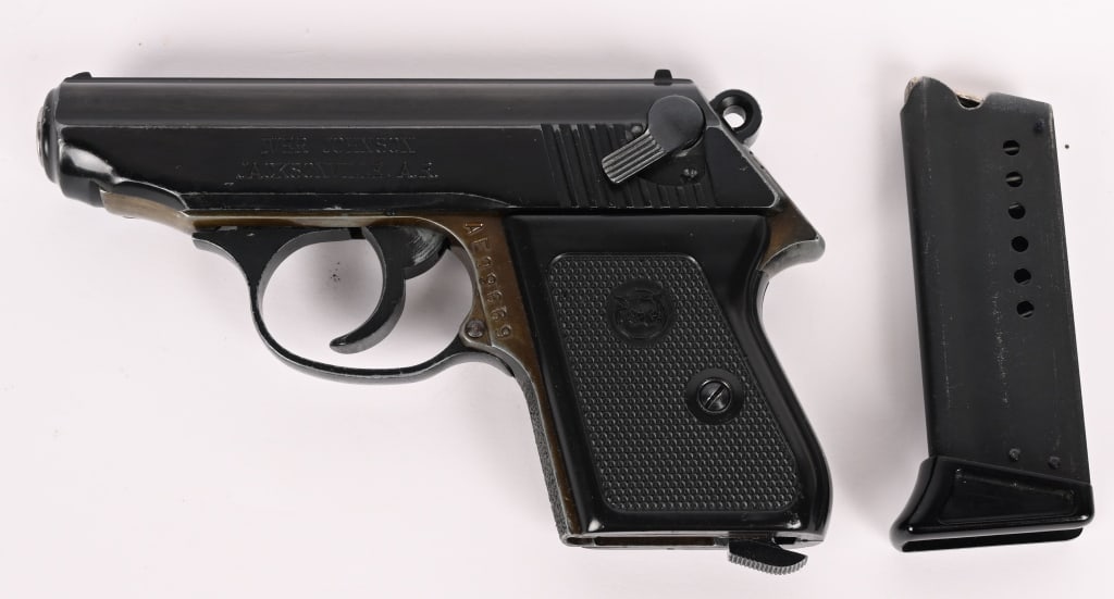 IVER JOHNSON TP22 SEMI AUTOMATIC PISTOL (1 of 4)