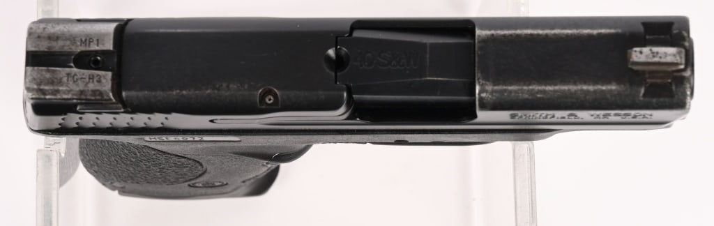 M&P SHIELD 40 SHIELD SEMI AUTOMATIC PISTOL - 3