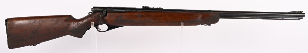 MOSSBERG 46B BOLT ACTION RIFLE 22 CAL: SERIAL NUMBER: NSN. BARREL: 26". CALIBER: .22 S-L-LR. The Mossberg 46b is a vintage, bolt-action rifle produced from 1939-1946. It features a full length tube magazine, Monti Carlo style walnut