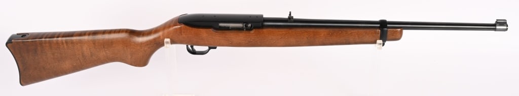 RUGER 10-22 SEMI AUTOMATIC RIFLE IN 22 LR. (1 of 9)