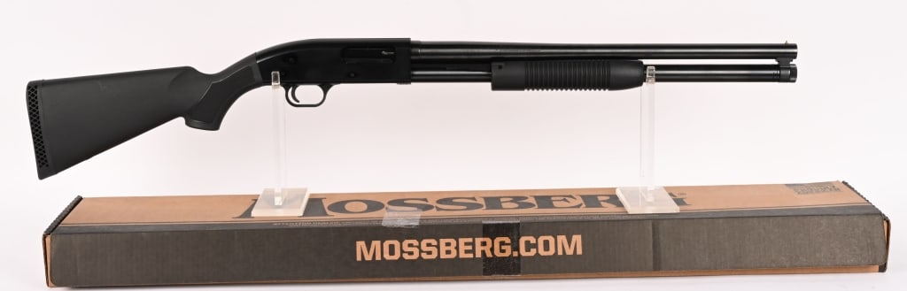 MOSSBERG MAVERICK MODEL 88 PUMP SHOTGUN W/BOX (1 of 9)