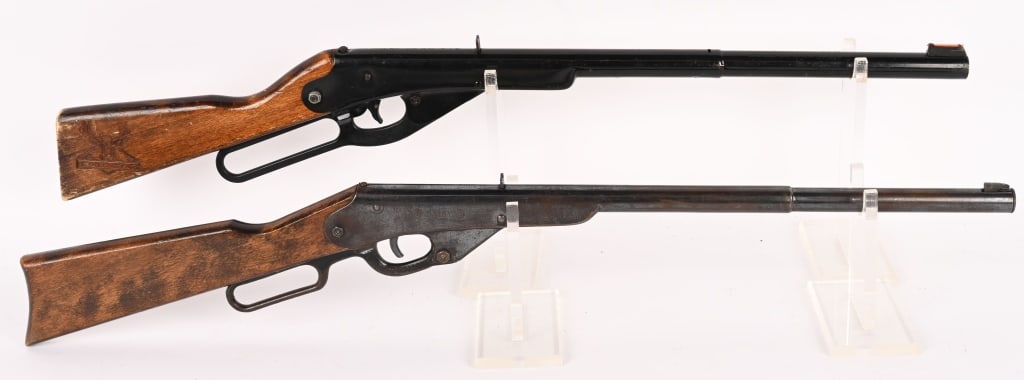 LOT OF TWO CLASSIC DAISY AIR RIFLES (1 of 2)