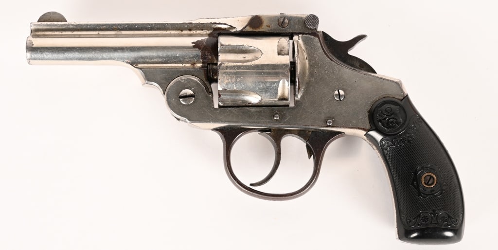 IVER JOHNSON ARMS & CYCLE WORKS TOP BREAK REVOLVER (1 of 4)