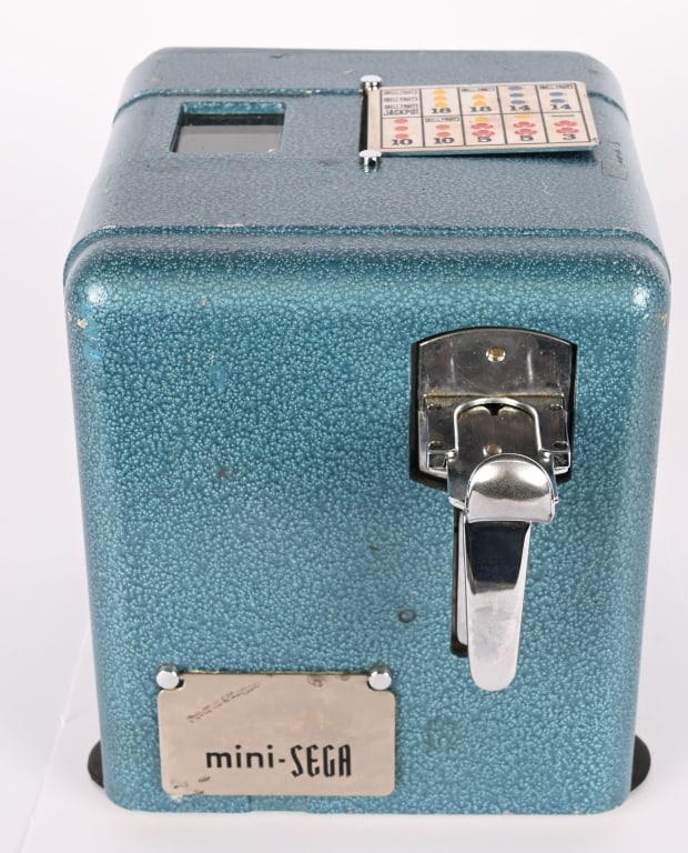 MINI SEGA 5c TRADE STIMULATOR: Mini Sega 5c Trade Stimulator. All original nice condition. Worked when tested. With key. 8"x8" Excellent