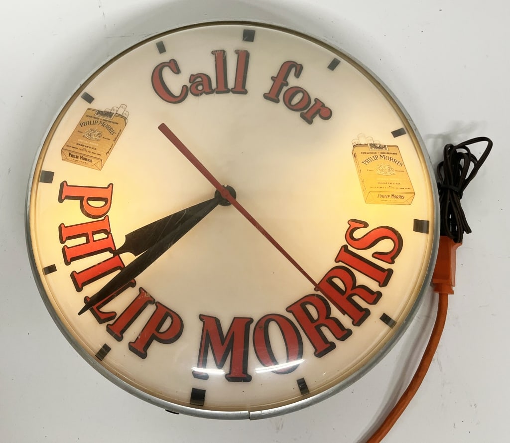 PHILIPS MORRIS CIGARETTES BUBBLE CLOCK: Original Philips Morris Cigarettes Bubble Clock. All original condition. Has label on back from Ohio Advertising and Display Co. Worked when tested. 15" Excellent