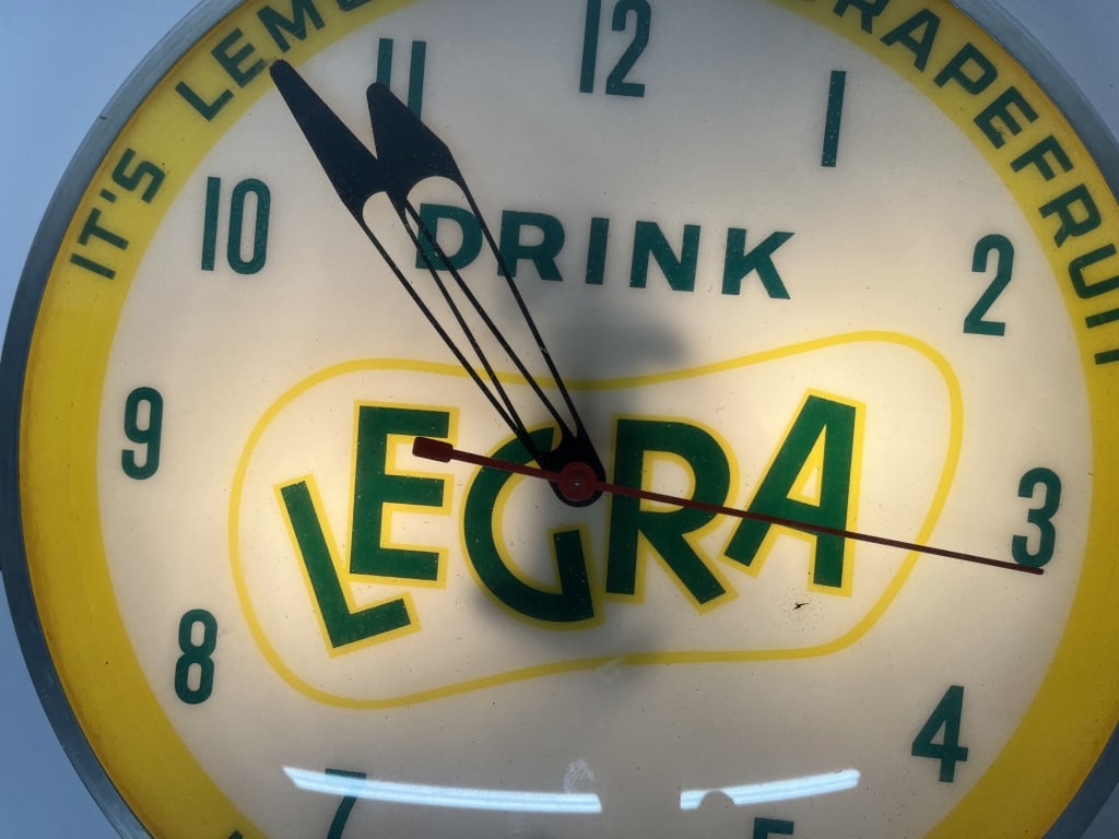 DRINK LEGRA LEMON GRAPEFRUIT BUBBLE CLOCK - 5
